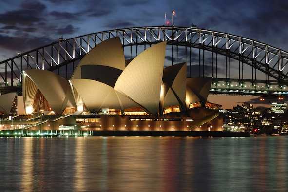 Australia Sydney opera at night - src50/shutterstock.com